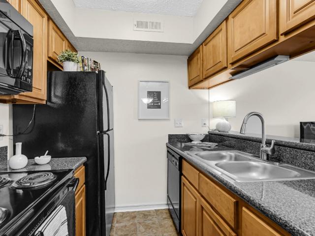 2 BR, 1.5 BA Apartment 6724 Greenshire Drive Unit 6650, Indianapolis, IN 46220