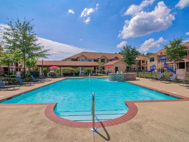2 BR, 1.5 BA Apartment 699 Nation Hills Drive Unit 1111, Tupelo, MS 38804