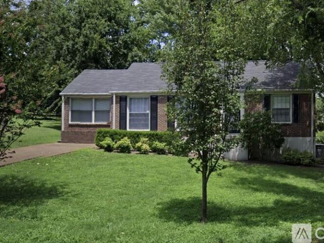 2 BR, 1.5 BA Apartment 706 Canebrake Drive, Nashville, TN 37209