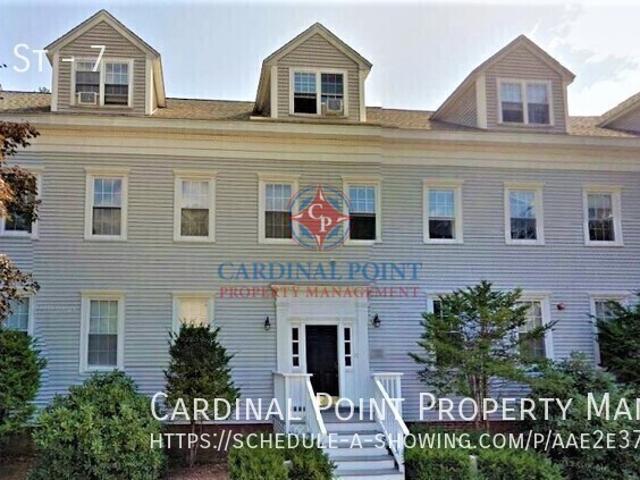 2 BR, 1.5 BA Apartment 71 Grove St, Dover, NH 03820