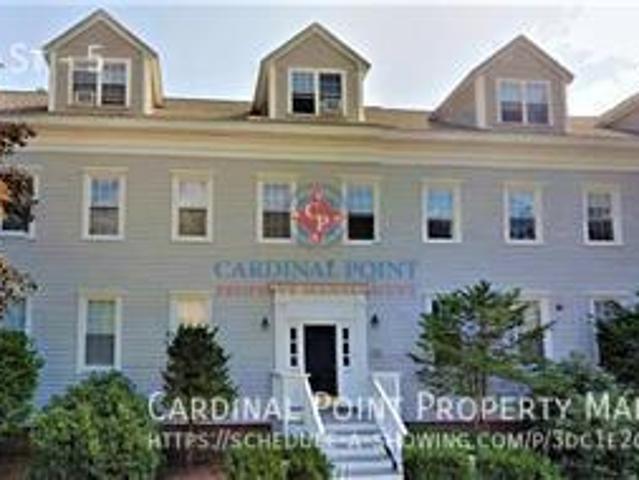 2 BR, 1.5 BA Apartment 71 Grove St, Dover, NH 03820