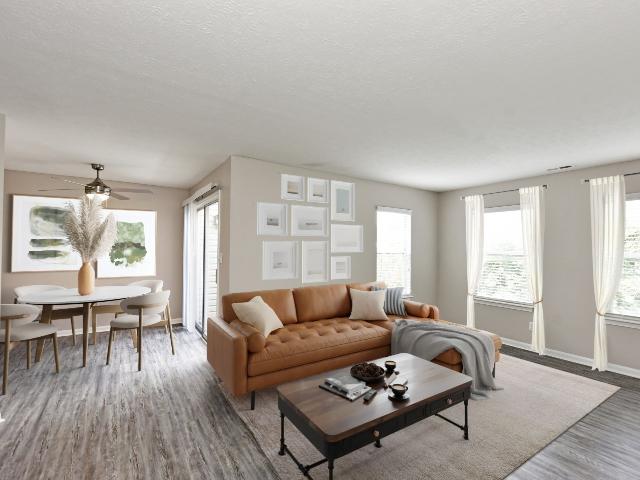 2 BR, 1.5 BA Apartment 734 Amherst Place Unit 652, Louisville, KY 40223