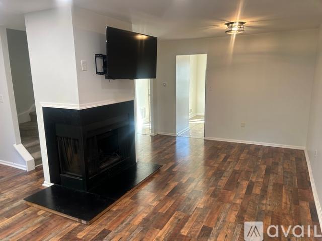 2 BR, 1.5 BA Apartment 7646 E Arbory Ct, Unit 1, Laurel, MD 20707