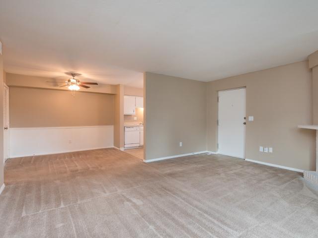 2 BR, 1.5 BA Apartment 7613 Flint Street Unit 07 612B, Overland Park, KS 66214
