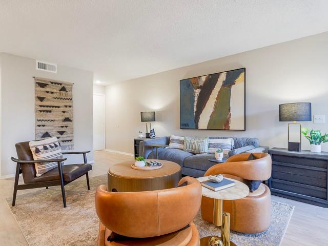 2 BR, 1.5 BA Apartment 777 East 15th Street Unit 428, Edmond, OK 73013