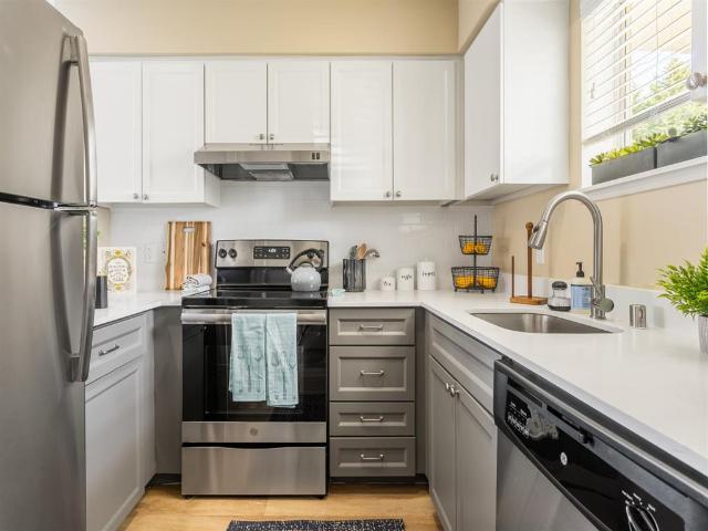 2 BR, 1.5 BA Apartment 7901 Delridge Way Southwest Unit 17G, Seattle, WA 98106