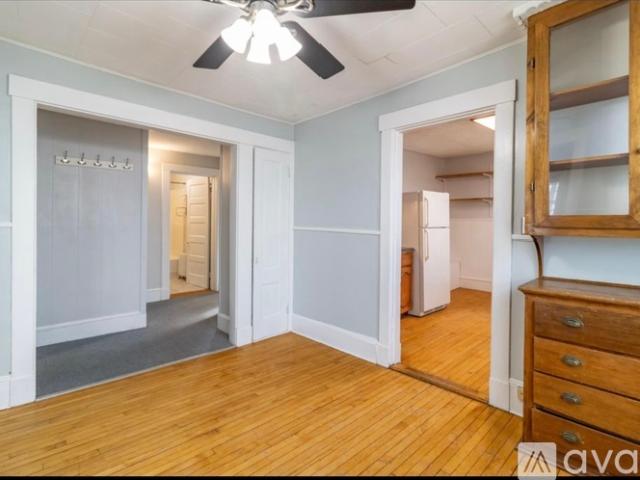 2 BR, 1.5 BA Apartment 87 Cumberland Street, Unit Apt 2, Bangor, ME 04401