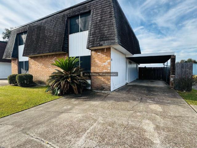 2 BR, 1.5 BA Apartment 8 Audubon Place, Port Neches, TX 77651
