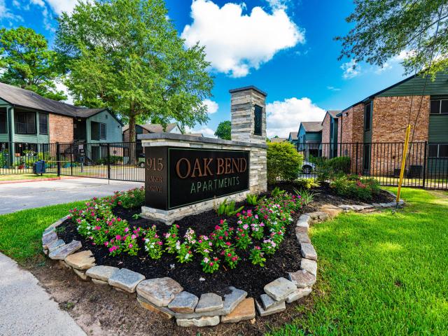 2 BR, 1.5 BA Apartment 915 Baker Dr Unit H 032, Tomball, TX 77375