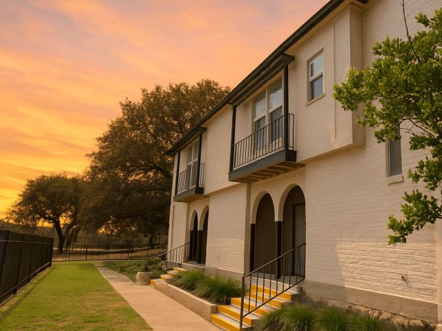 2 BR, 1.5 BA Apartment 9203 IH 10 West Unit J2, San Antonio, TX 78230
