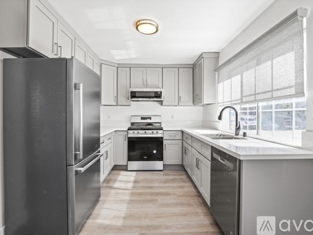 2 BR, 1.5 BA Apartment 920 Everett St, Unit F, Los Angeles, CA 90026