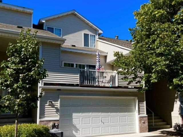 2 BR, 1.5 BA Apartment 971 Santa Vera Dr, Chanhassen, MN 55317