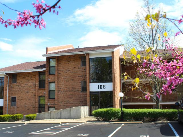 2 BR, 1.5 BA Apartment 98 Anderson Ferry Rd Unit 029, Cincinnati, OH 45238