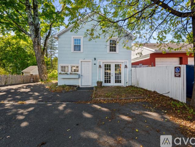 2 BR, 1.5 BA Apartment 9 Rock City Rd, Woodstock, NY 12498
