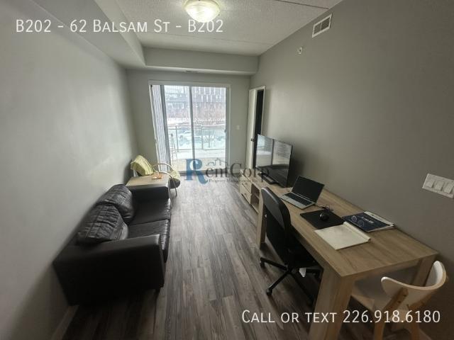 2 BR, 1.5 BA Apartment B202 62 Balsam St, Waterloo, ON N2L 3H2
