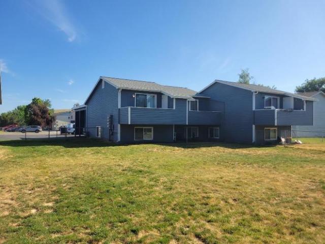 2 Br, 1 bath, Townhouse/Brownstone/RowHouse 115 Tyler Way 1 Unit C