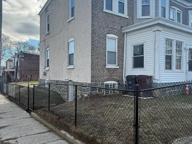 2 Br, 1 bath, Townhouse/Brownstone/RowHouse 2412 Jessup St
