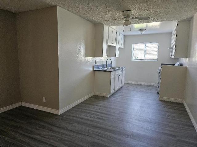 2 Br, 1 bath, Apartment 1240 1280 N San Gabriel Ave