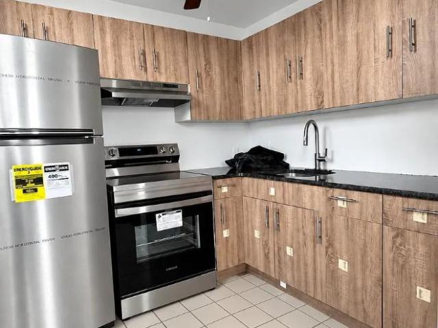 2 Br, 1 bath, Condo 500 North Rodney St