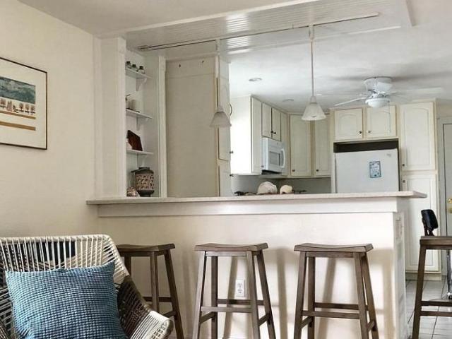 2 Br, 1 bath, Condo 68 Kings Highway