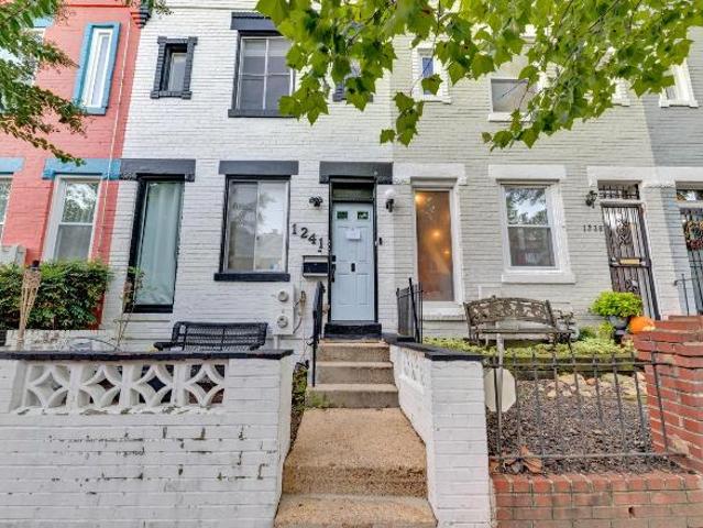 2 Br, 1 bath, Condo 1241 Duncan Pl Ne