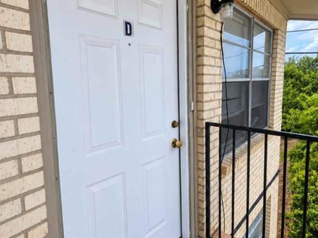 2 Br, 1 bath, Condo 1310 Brown Dr
