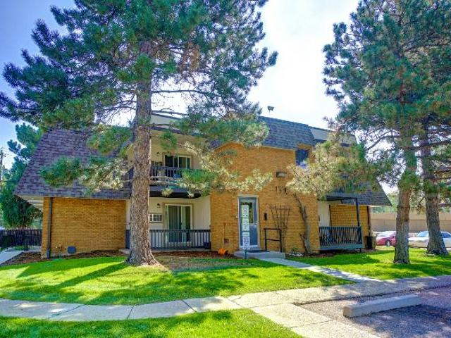 2 Br, 1 bath, Condo 1330 Zephyr St