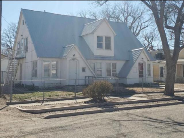 2 Br, 1 bath, Condo 213 W 4th St
