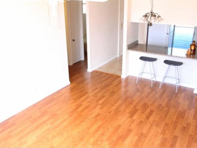 2 Br, 1 bath, Condo 2630 Kapiolani Blvd