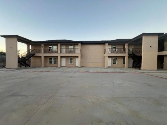 2 Br, 1 bath, Condo 2904 E Lyon St