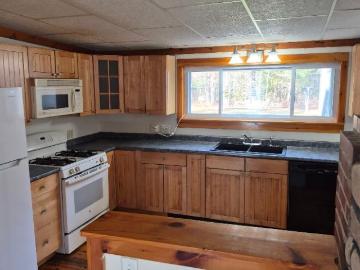 2 Br, 1 bath, Apartment 147 Bucksport Road