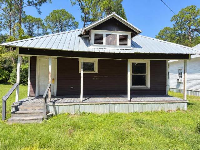2 Br, 1 bath, Single Family 1423 Bokum Street