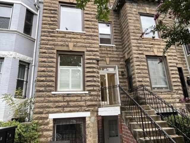 2 Br, 1 bath, Single Family 1439 Girard St NW