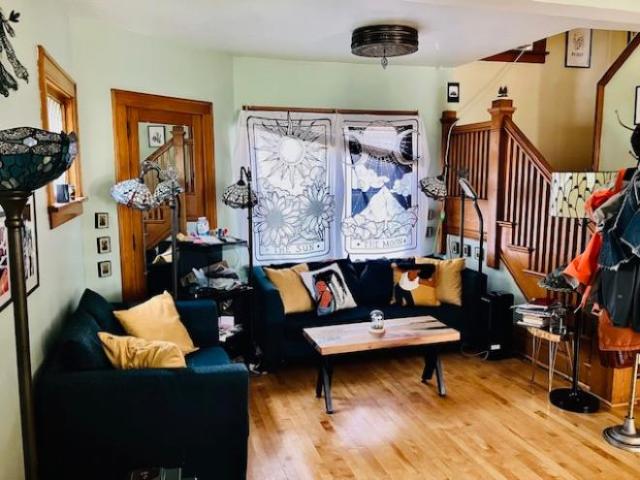2 Br, 1 bath, Single Family 1010 E 37th St