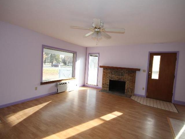 2 Br, 1 bath, Single Family 438 Second Street West