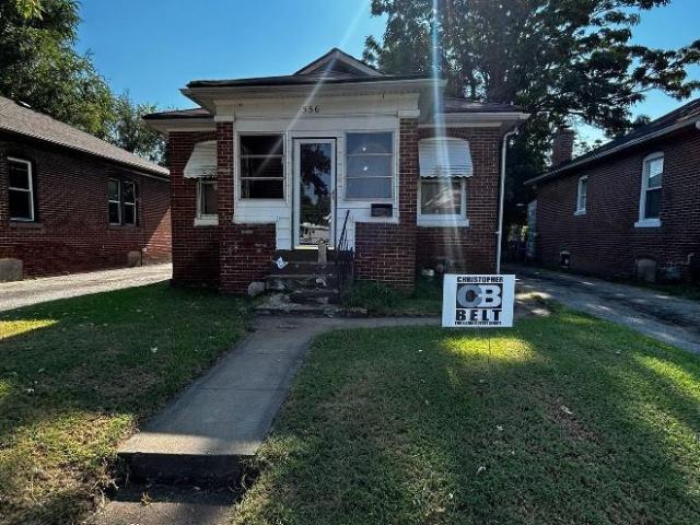 2 Br, 1 bath, Single Family 556 Wimmer Pl
