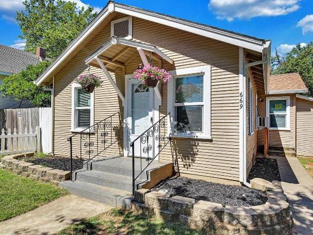 2 Br, 1 bath, Single Family 669 California Street