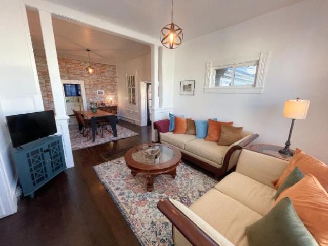2 Br, 1 bath, Single Family 711 W 5th Street