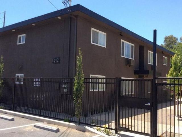 2 Br, 1 bath, Single Family 912 Blue St New