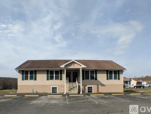 2 BR, 1 BA Apartment Countryside Dr, Unit 13, Salem Township, PA 18444