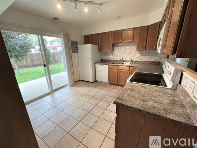 2 BR, 1 BA Apartment D St, Unit D, Colorado Springs, CO 80907