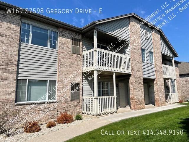 2 BR, 1 BA Apartment W169 S7598 Gregory Drive, Muskego, WI 53150