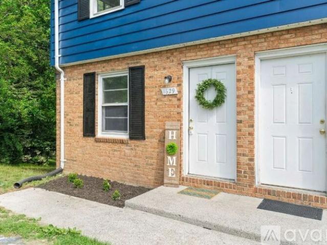 2 BR, 1 BA Apartment Wallace Ave NE, Unit 1629, Roanoke, VA 24012