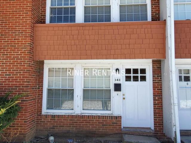 2 BR, 1 BA Apartment 143 West Grattan Street, Harrisonburg, VA 22801