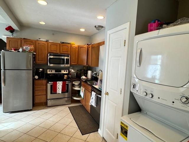 2 BR, 1 BA Apartment 143 Providence Street, Unit 6, Worcester, MA 01604