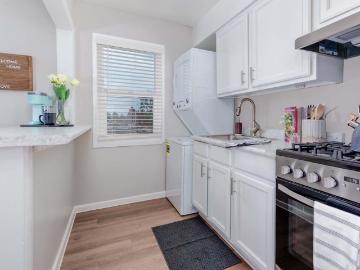 2 BR, 1 BA Apartment 14001 Ambaum Blvd Sw Unit 293, Seattle, WA 98166