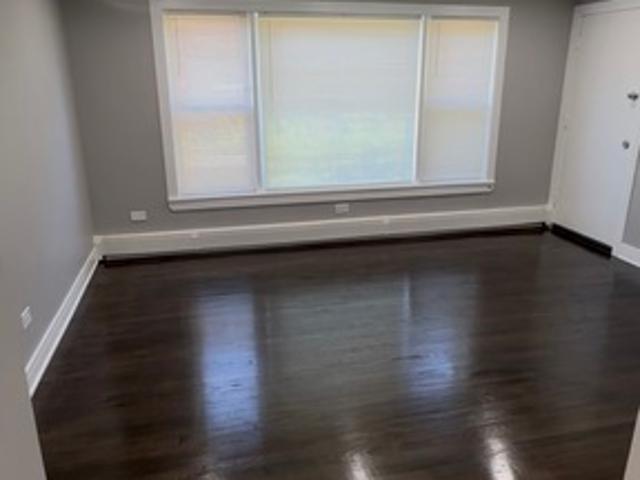 2 BR, 1 BA Apartment 14015 S Stewart Ave, Unit 1E, Riverdale, IL 60827