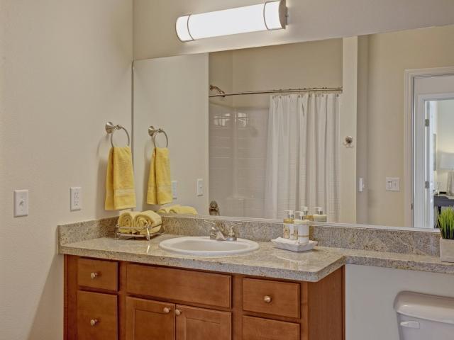 2 BR, 1 BA Apartment 1401 E Nelson Rd Unit D212, Moses Lake, WA 98837