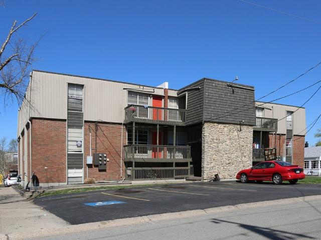 2 BR, 1 BA Apartment 1401 South Cunningham St, Independence, MO 64052
