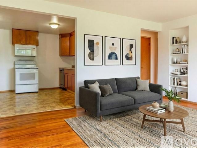 2 BR, 1 BA Apartment 1401 Trailsway, Unit 7, Madison, WI 53704